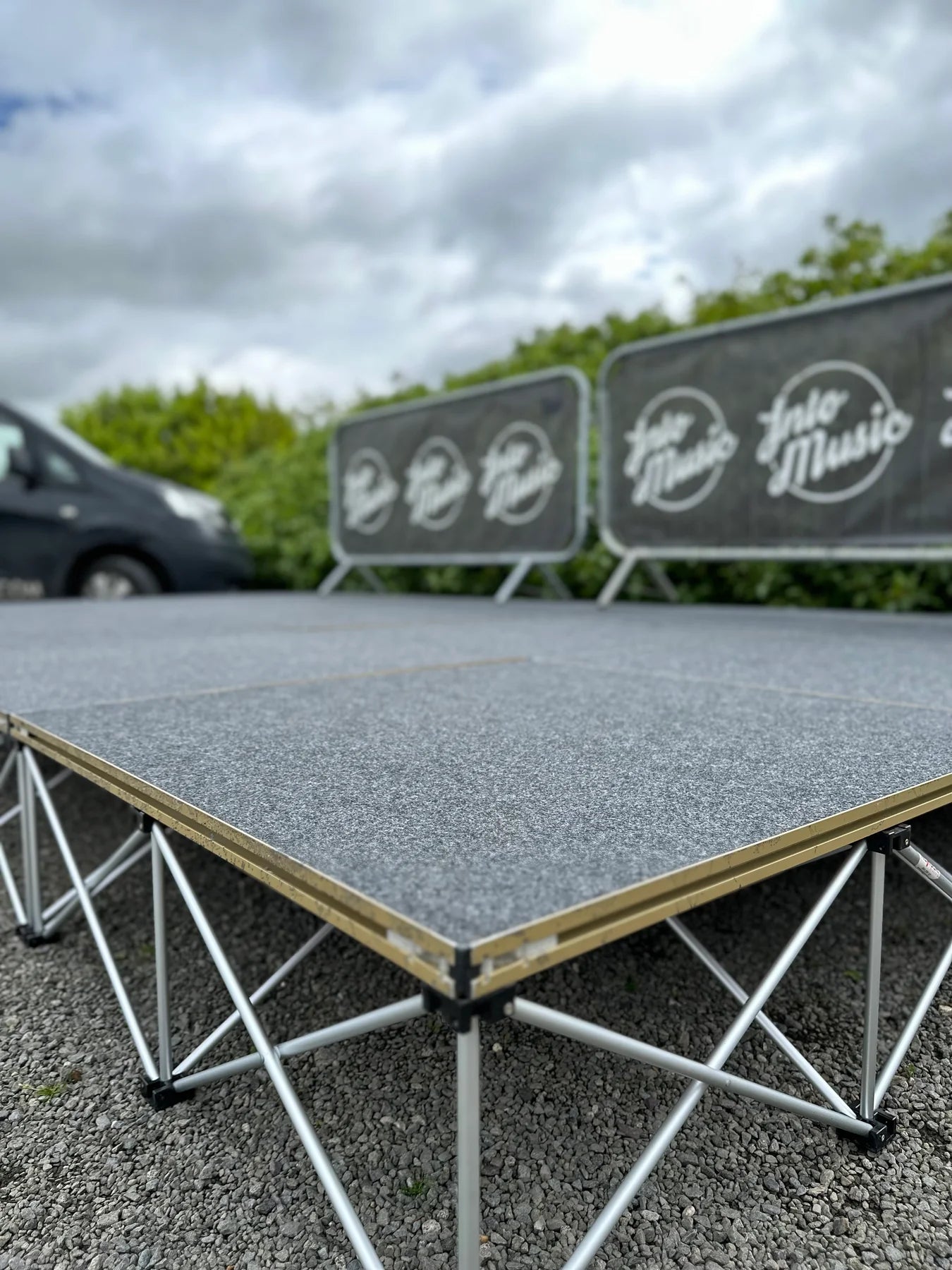 Hire Portable Staging